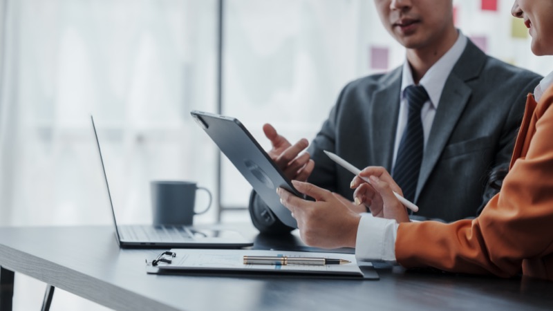 承継企業の見極め方は？成功のポイントや進め方を解説